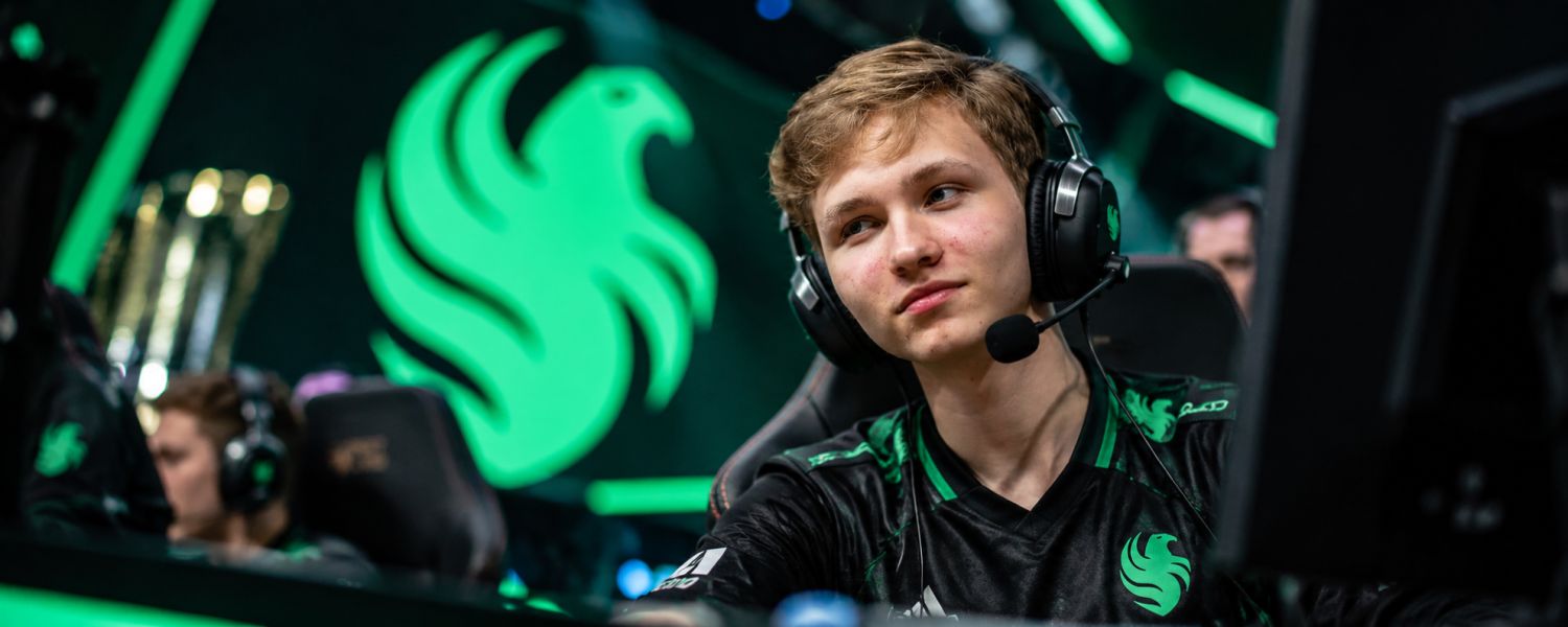 Falcons extend m0NESY’s contract until 2030